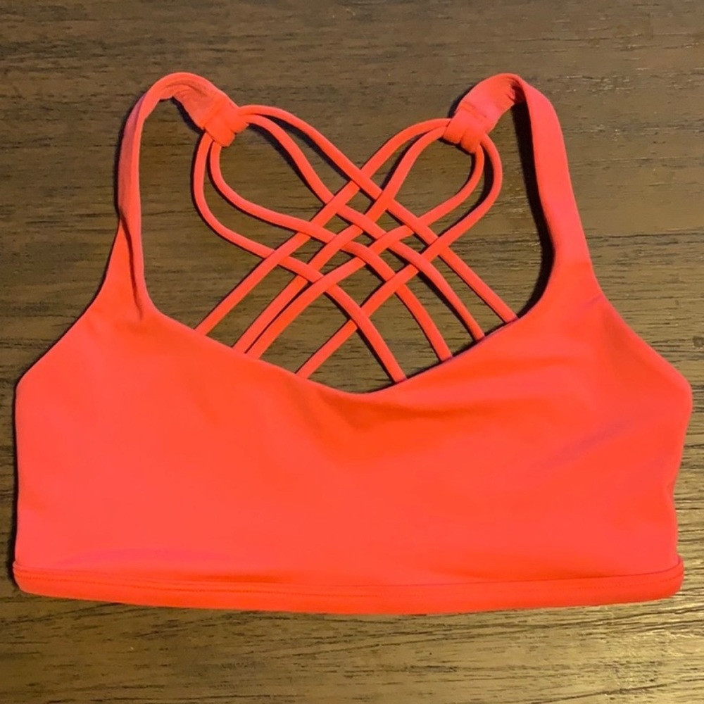 Lululemon sports bra - Picture 1 of 2